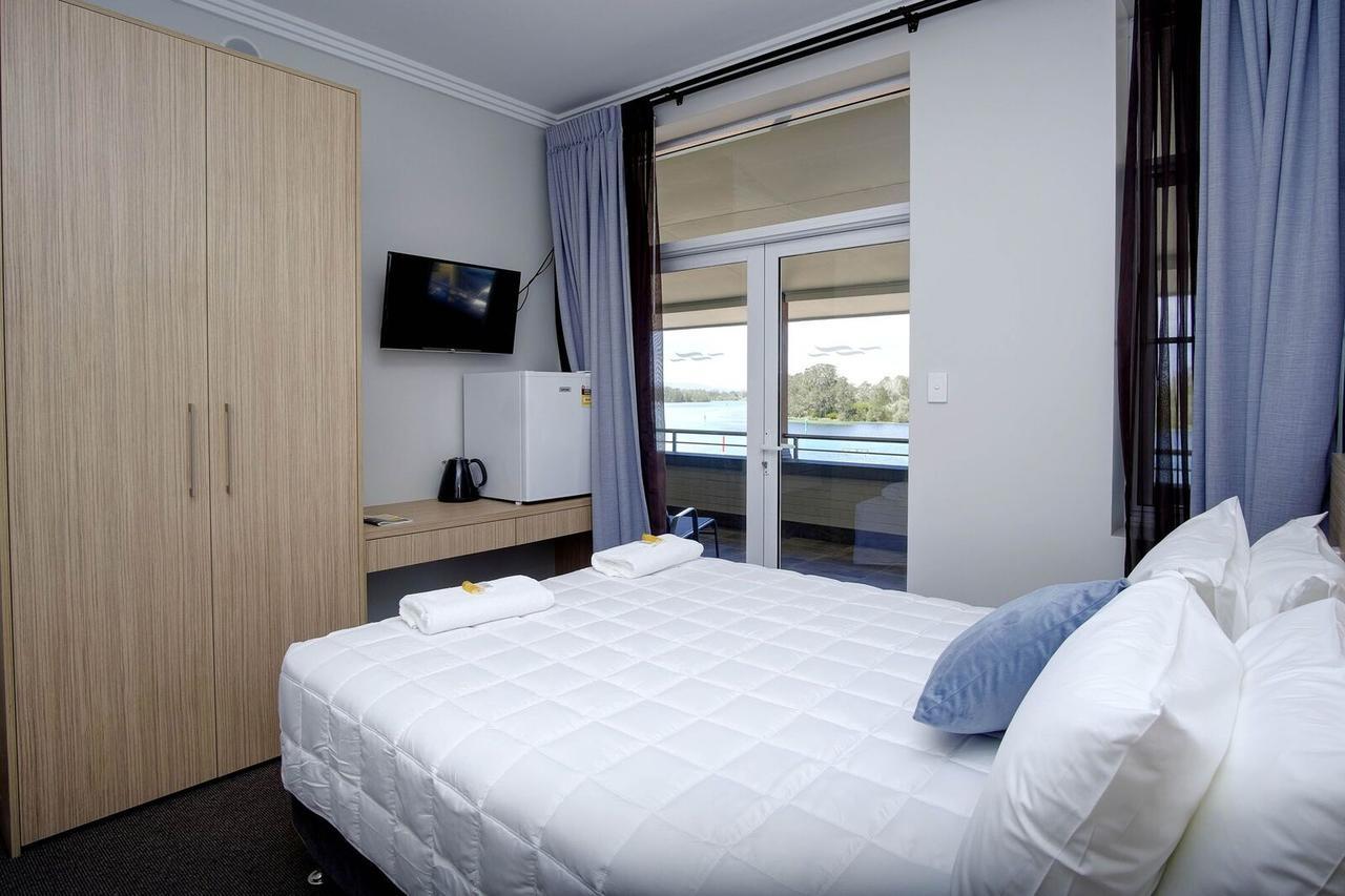 Lakes And Ocean Hotel Forster Luaran gambar